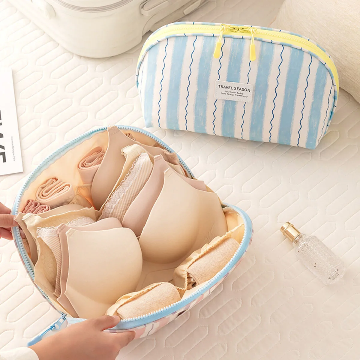 กระเป๋าเก็บชุดชั้นในแบบพกพาอเน - Travel Accessories Holder บทวิจารณ์และราคา